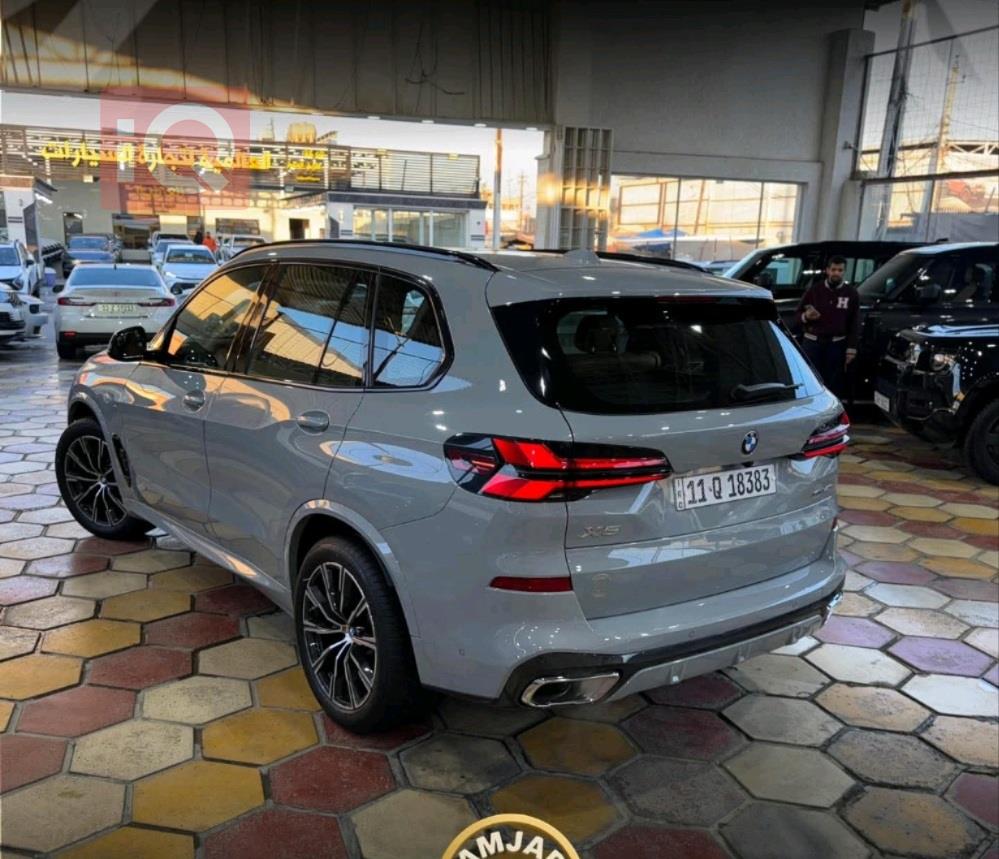 بی ئێم دەبڵیو X5